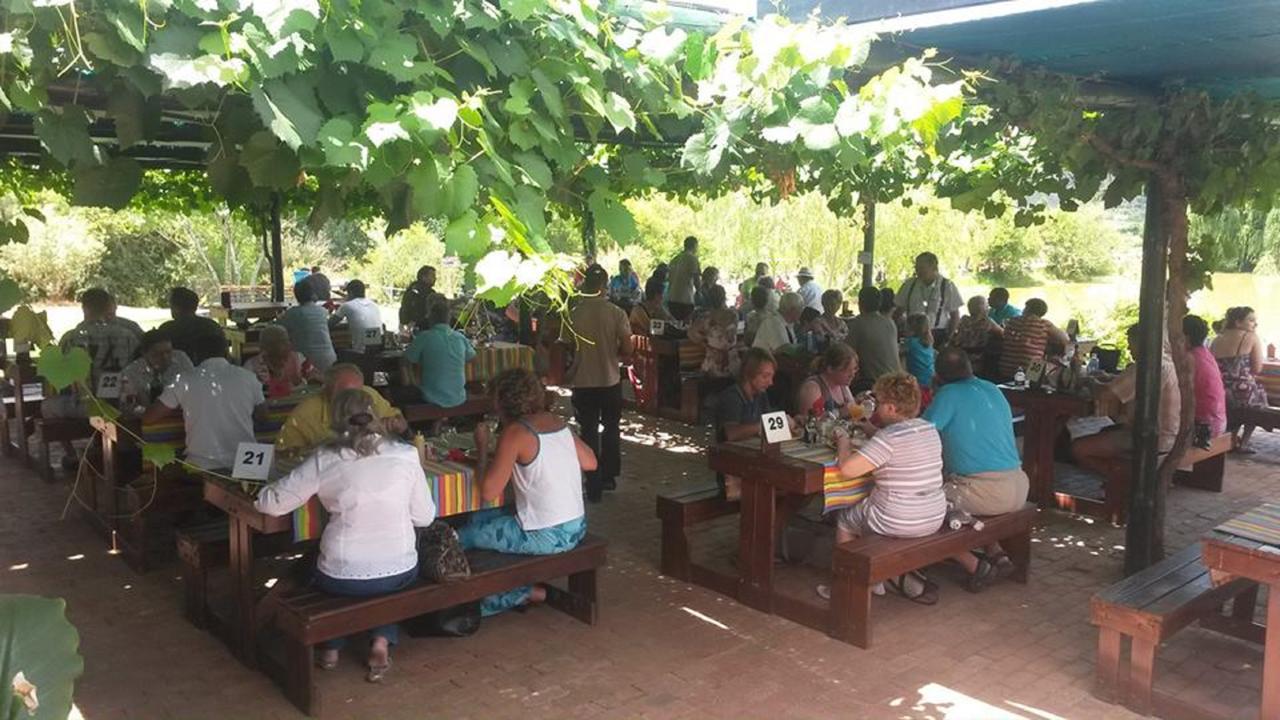 אאודטסהורן Wilgewandel Holiday Farm & Day Restaurant מראה חיצוני תמונה